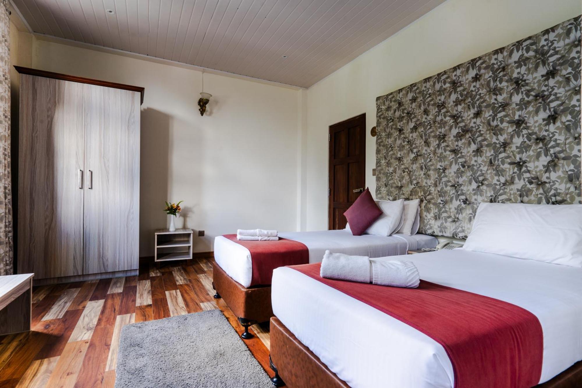 The Wind Castle Hotel Nuwara Eliya Bagian luar foto