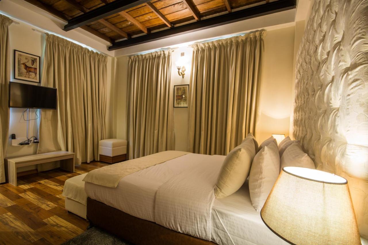 The Wind Castle Hotel Nuwara Eliya Bagian luar foto